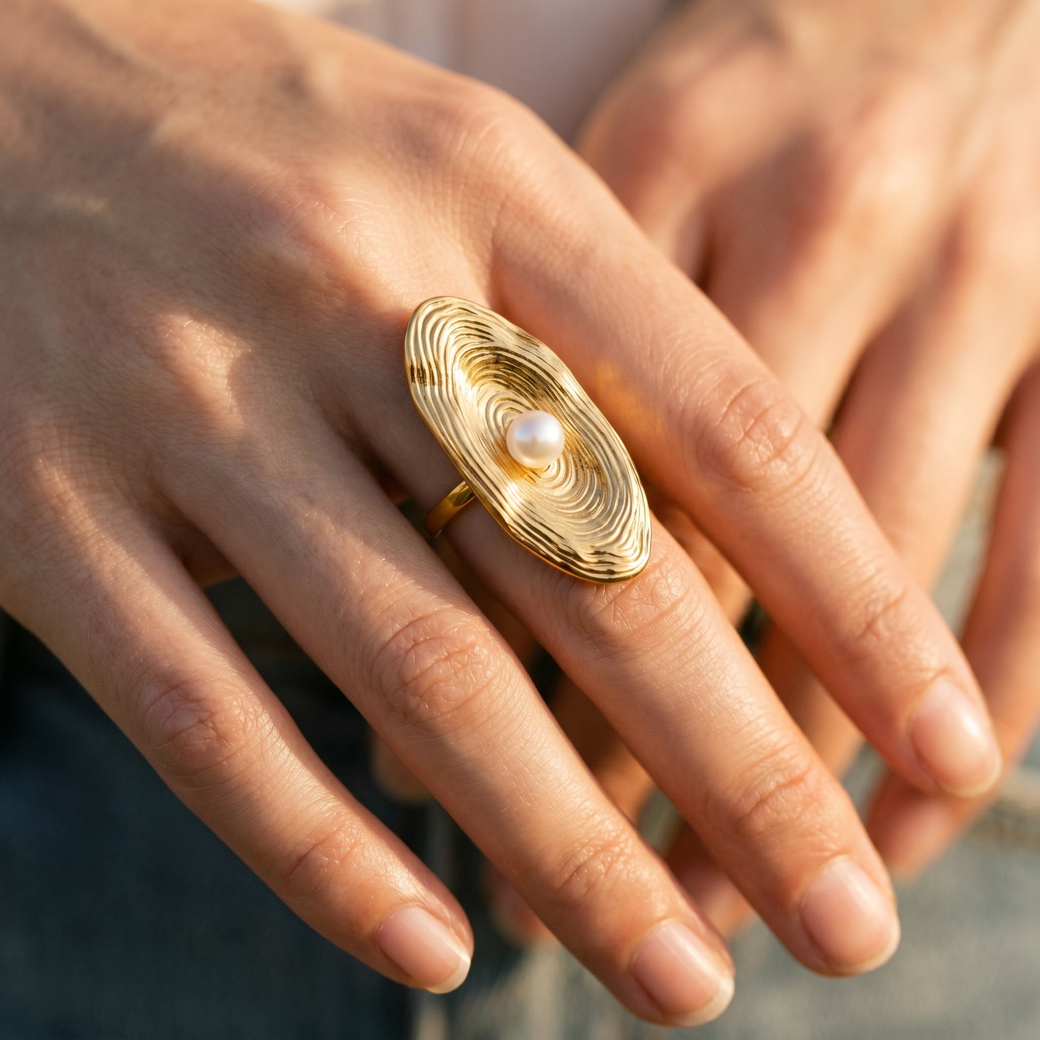 Eloria – Bague ondulante dorée